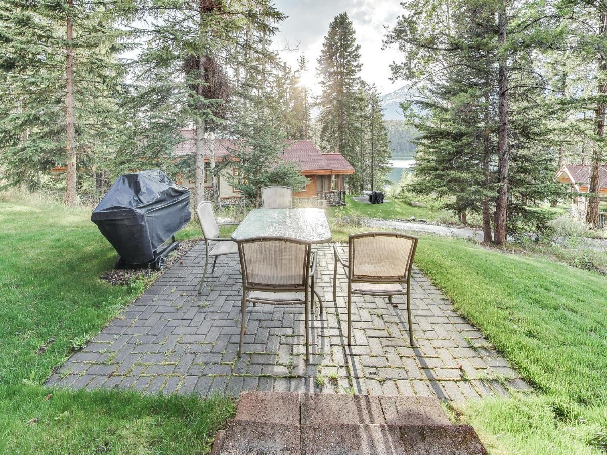 Patricia Lake Bungalows Jasper Dış mekan fotoğraf